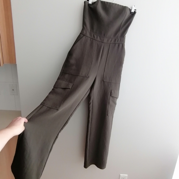 Aritzia Wilfred Strapless Wide Leg Jumpsuit Cordial Cargo Crepe Patch Pockets 2 - Picture 6 of 16